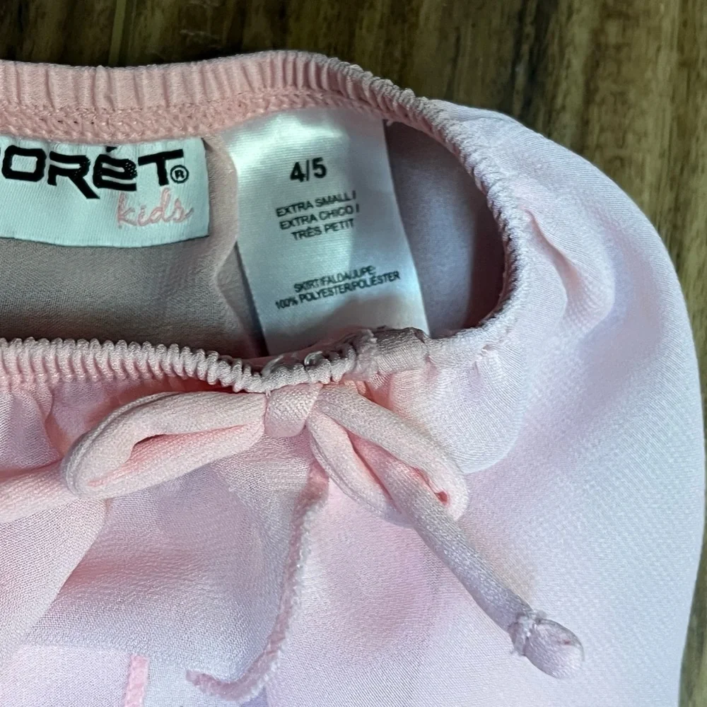 - Moret kids girls pink dance skirt, size Small